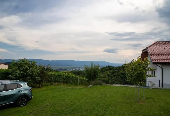 Apartment9b With Amazing View *